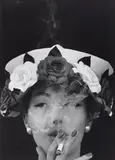 William Klein, Hat + Five Roses, Paris (Vogue), 1956, Tirage argentique postérieur