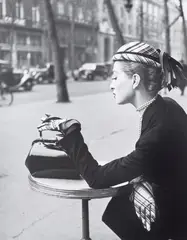 Georges Dambier, Capucine, Café de la Paix, Paris, 1952, Tirage argentique postérieur