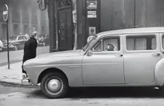 Paris by Elliott Erwitt, 1957, Tirage argentique postérieur, sold Nov 2023