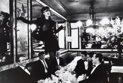 Arthur Elgort, Kate Moss au Café Lipp, Vogue Italia, Paris, 1993, Tirage argentique