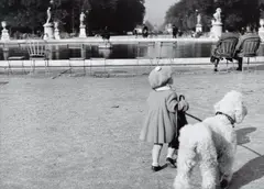 Dorothy Bohm, Jardin des Tuileries, Paris, 1953, Tirage argentique postérieur