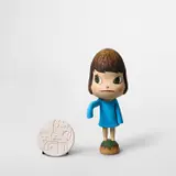 Yoshitomo Nara, Hand Searching, polystone, acrylic, colour pencil and mixed media