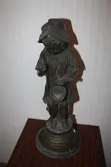 Jim Davidson, Girl with Bird, Bronze - Height: 27 in