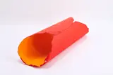 Dan Flavin, Guggenheim Tondo rot-orange, 1992, Beidseitig bedruckte, zweifarbige Mezzotinto-Radierung auf handgeschöpftem Bütten, zu einer Rolle zusammengenäht