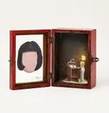 Chen Ke, I see you and I see myself, 2016, oil on wood box with mirror
