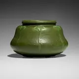 Grueby Faience Company, Squat vase with ginkgo leaves