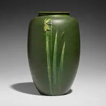 Vase with daffodils by Grueby Faience Company, 1898-1910, glazed earthenware, sold Sep 2025