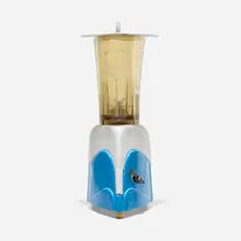 Jackson D. Comstock and Don E. Grove, Hollywood Liquefier, model 51, c. 1942, plastic, Bakelite