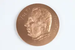 Raymond Joly, Volti, Bronze relief medallion
