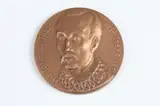 Ricardo Scarpa, Tasso, Bronze relief medallion