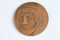 Claude Emmel, Hans Memling, Bronze relief medallion