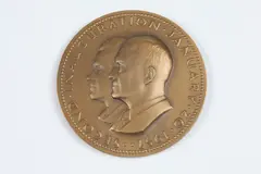 Walker Hancock, Dwight D, Bronze relief medallion