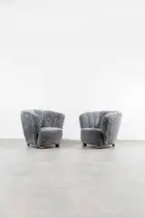 Travail Danois, Paire de fauteuils, Sheep wool and stained wood frame