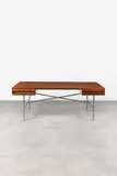 Illum Wikkelsø, Bureau