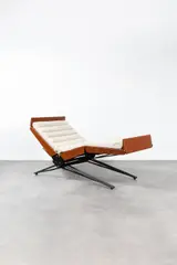 Osvaldo Borsani, Mod. L77, Black lacquered metal, straps, cognac leather, brass details and mattress