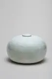 Cristina Merchán, Vase sphéroïdal avec couvercle