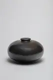 Cristina Merchán, Vase sphéroïdal avec couvercle