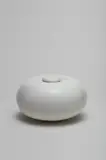 Cristina Merchán, Vase sphéroïdal avec couvercle
