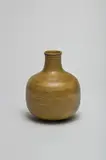Cristina Merchán, Bouteille sphérique, à col haut