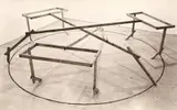 Paul Neagu, Three Hyphens within a Circle, 1979, fotografie analog a instalației pentru Third Eye Center, Glasgow, 1979