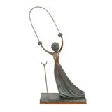 Alice în Țara Minunilor by Salvador Dalí, 1984, bronz, cu patină verde, sold May 2021