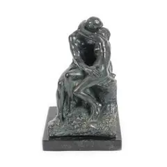Auguste Rodin, Sărutul, bronz cu patină neagră, turnat în maniera cerii pierdute