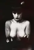 Irina Ionesco, Feminitate