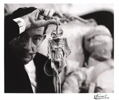 Luc Fournol, Salvador Dalí în atelier, cca. 1950, gelatin silver print, neînrămată