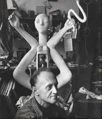 Willy Maywald, Victor Brauner în atelier, 1947, gelatin silver print