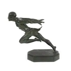 Atlet în mișcare by Max Le Verrier, cca. 1930, bronz turnat, cizelat, gravat, sold Oct 2019
