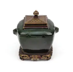 Joseph Théodore Deck, Prețioasă călimară Joseph Théodore Deck, cca. 1880, faianță modelată în tipar, glazurată; barbotină; bronz turnat, cizelat, aurit