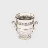 Elegantă frapieră din argint, cu decor de inspirație neoclasică by Ditta Messulam Enrico di Alberto, argint 800 turnat, presat, cizelat, sold Feb 2016