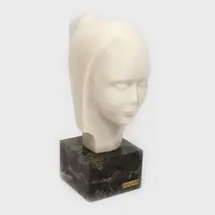 Puritate by Marcel Guguianu, marmură, sold Sep 2015