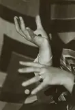 Germaine Krull, Hände der Malerin Sonja Delaunay [Hands of the painter Sonja Delaunay]