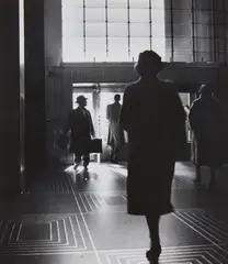 Esther Bubley, Rockefeller Plaza, New York City, 1953, Vintage ferrotyped gelatin silver print