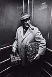 Heinrich Riebesehl, Ohne Titel (aus der Serie: Menschen im Fahrstuhl) [Untitled (from the series: people in elevator)]