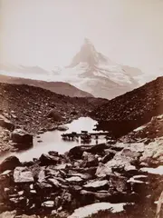 Vittorio Sella, Matterhorn und Grünsee von Findelen aus (Matterhorn and Grünsee as seen from Findelen), 1900, Vintage collodion print