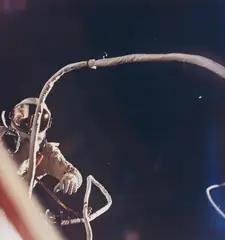 Eugene A. Cernan, extravehicular activity, Gemini IX by Nasa, 1966, Vintage, C-Print auf Kodak-Papier, sold Nov 2013