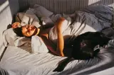 Nan Goldin, Siobhan with a cat, New York