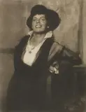 Heinrich Kühn, Frau Richter (Ms Richter)