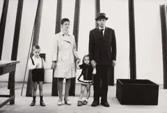 Robert Lebeck, Joseph Beuys und Familie auf der Documenta in Kassel (Joseph Beuys and his family at Documenta in Kassel), Gelatin silver print, printed later