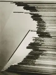 Willy Zielke, Glasplattenstapel I (Pile of glass plates I), Gelatin silver print, printed