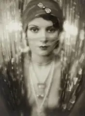 Manassé, Gry Doresku, Vintage gelatin silver print