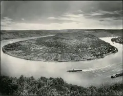 August Sander, Rhine river near Boppard/Osterspey, Gelatin silver print, printed early 1950s
