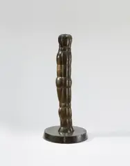 Joannis Avramidis, Figur I (figure I), Bronze with brown golden patina height 163 cm