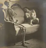 Franz Fiedler, NARRE TOD MEIN SPIELGESELL, Folder comprising 10 vintage gelatin silver prints. Varying sizes from