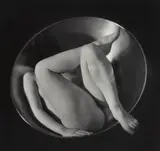 Ruth Bernhard, IN THE CIRCLE