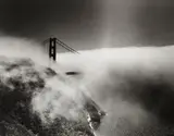 Minor White, GOLDEN GATE BRIDGE IM NEBEL