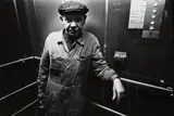 Heinrich Riebesehl, UNTITLED (FROM THE SERIES: MENSCHEN IM FAHRSTUHL)