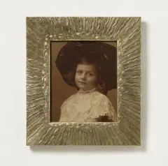 Nicola Perscheid, PORTRAIT OF A CHILD, Gum print. Ca